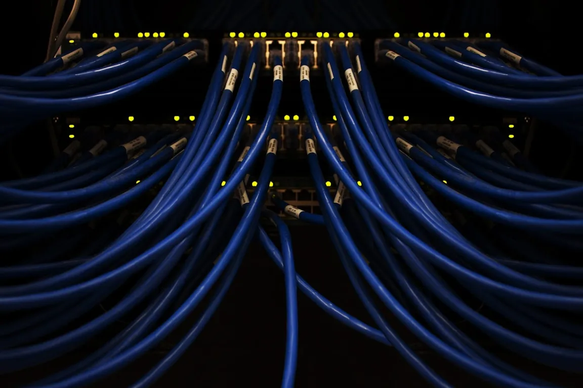 Network Security spoke — technologies section (datacenter switches and cabling, vendor-neutral)